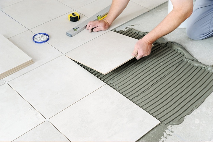 Read more about the article How to Remove and Replace Bathroom Tiles